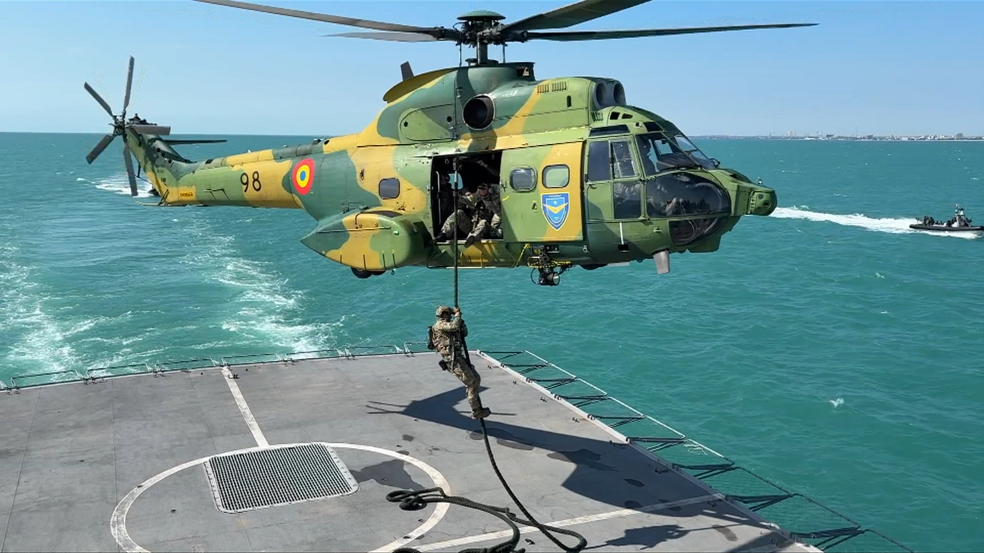 Capturarea unei „nave fantomă” în Marea Neagră. Trupele speciale ale NATO participă la un exercițiu militar de amploare