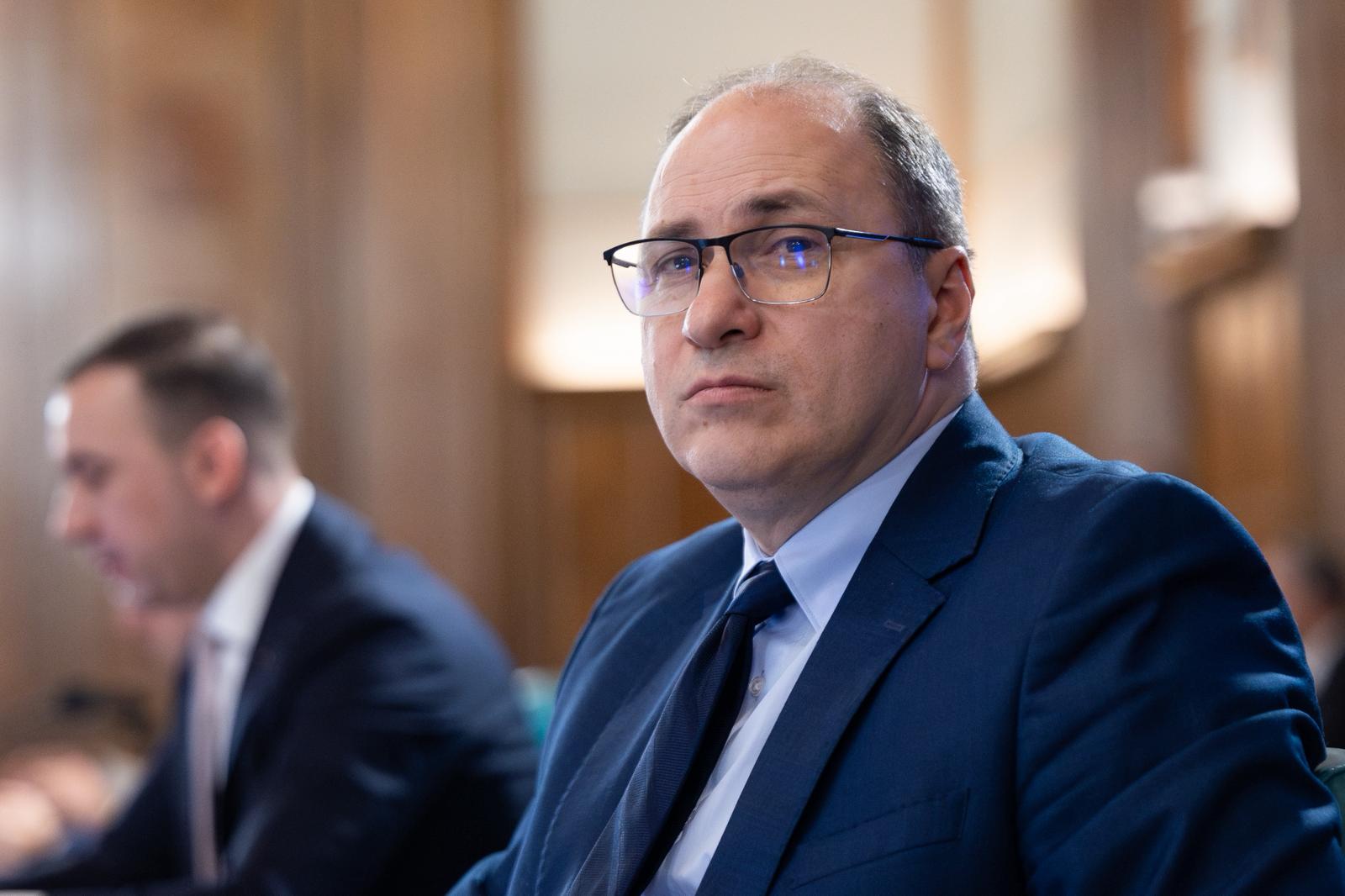 Salariile profesorilor. Mihai Dimian: „Li s-au promis multe în timpul grevelor. Sunt 7 forme ale legii salarizării, niciuna agreată”