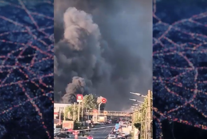 Incendiu uriaș la un depozit de cauciucuri din Bragadiru. A fost emis mesaj RO-Alert
