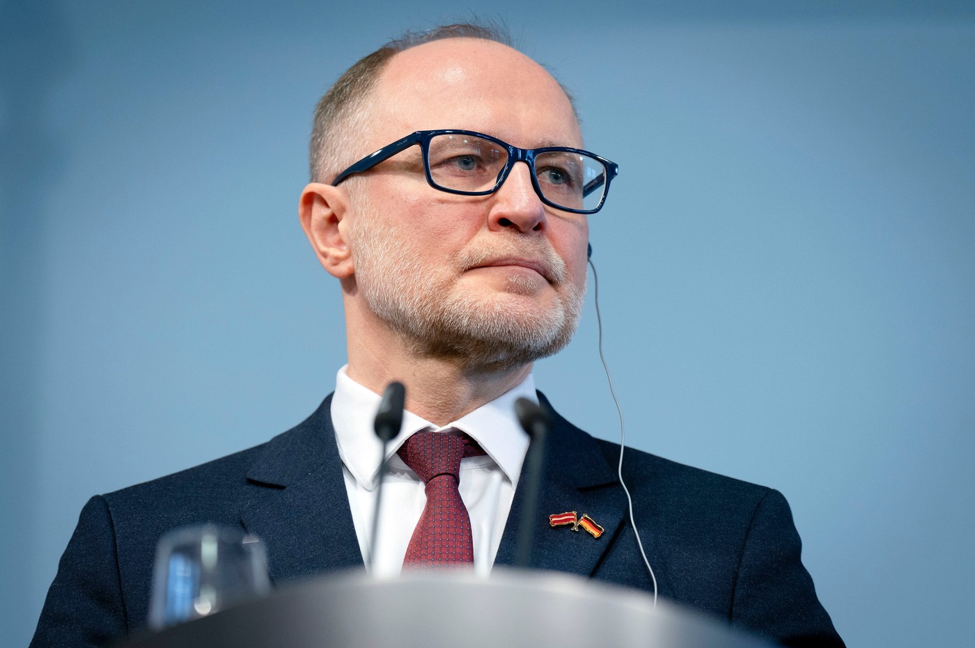 Ministrul apărării din Letonia, Andris Spruds, a demisionat după ce drone ucrainene au lovit rezervoare cu petrol