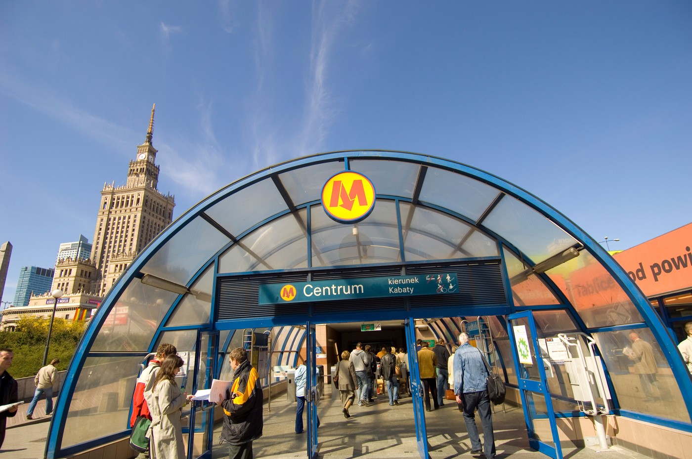 Polonia ia în considerare construirea unor rețele de metrou în marile orașe, concepute să fie folosite și ca adăposturi antiaeriene