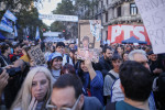 Nationwide march in defense of public university held in Buenos Aires