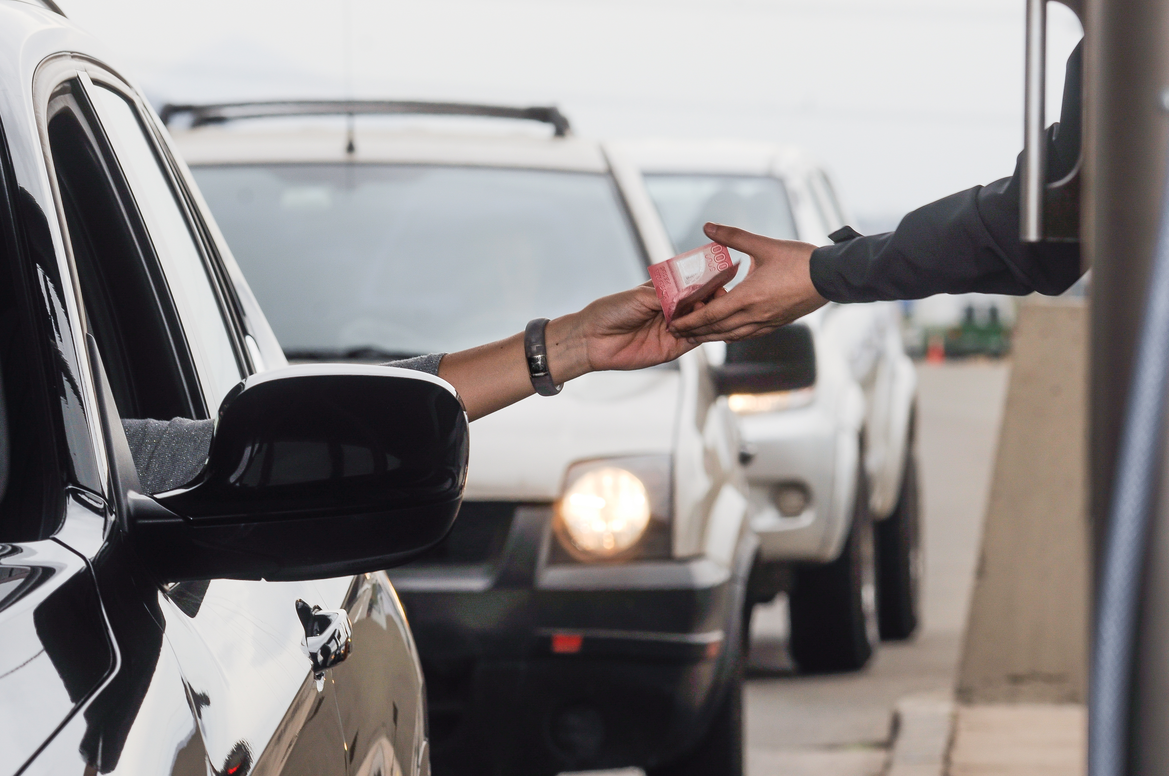 Cât costă vinieta pentru Bulgaria în 2026. Ce echipamente auto trebuie să aibă obligatoriu românii în mașină când trec granița