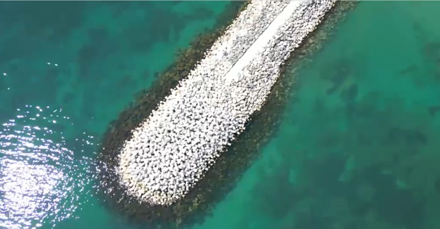 Imagini care par desprinse din Caraibe pe litoralul românesc: Marea Neagră a căpătat nuanțe de turcoaz. Explicația specialiștilor