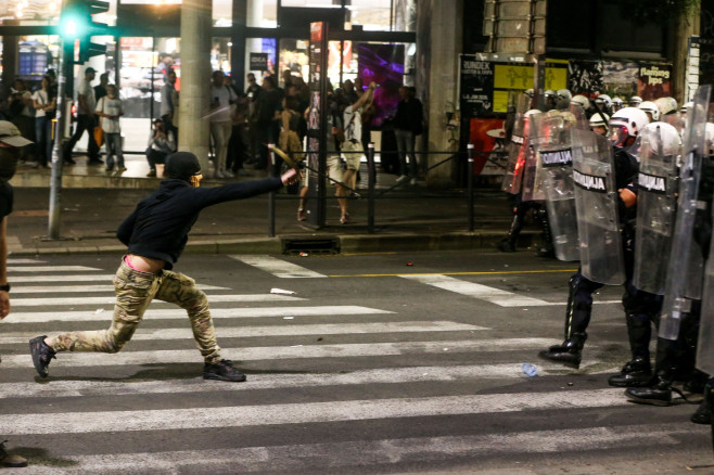 Clashes after student protests in Belgrade