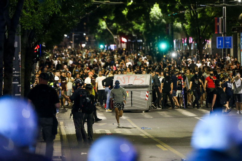 Clashes after student protests in Belgrade