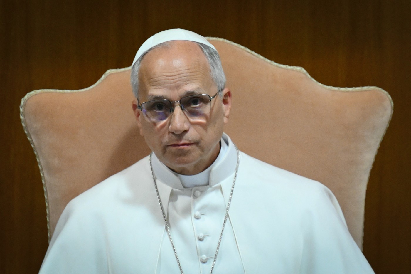 Papa Leon al XIV-lea cere limitarea AI și avertizează asupra unui „război fără sfârșit” în prima sa mare enciclică