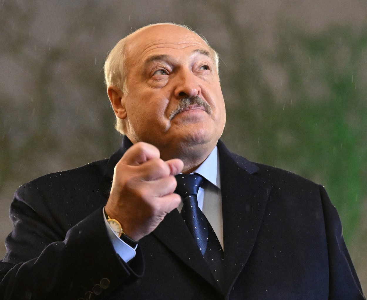 Toți ochii pe Belarus, în căutarea unor semne că ar putea oferi ajutor lui Putin în Ucraina. Avertismentul lui Macron pentru Lukașenko