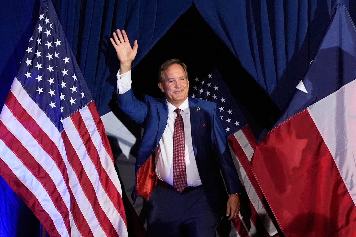 Trump își consolidează şi mai mult controlul asupra Partidului Republican: Candidatul susţinut de el câştigă alegerile primare în Texas