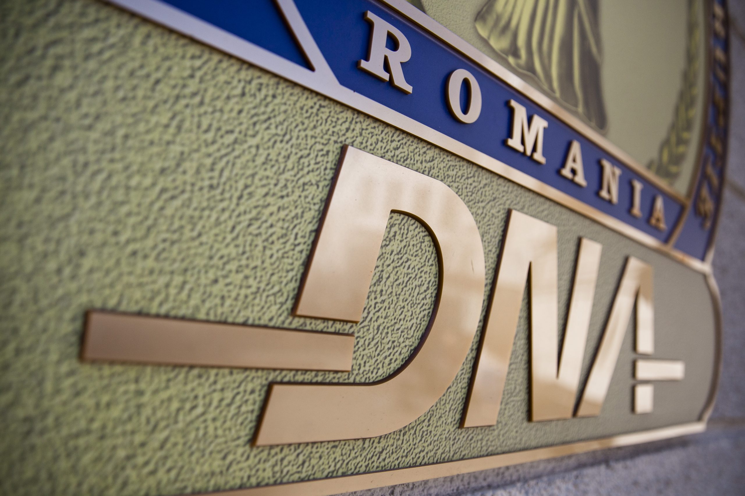 Percheziții DNA la Primăria Iași privind dispariția unor cantități de păcură din rezervele statului. Ce spune primarul Mihai Chirica