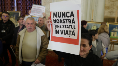 BUCURESTI - ANGAJATI CAMERA DEPUTATILOR - PROTEST - 18 NOI 2025