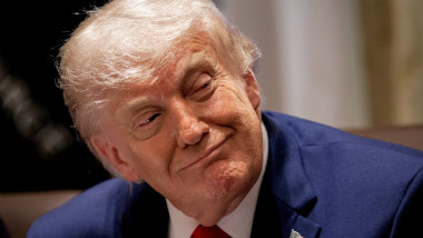 DC: President Trump Holds a Cabinet Meeting