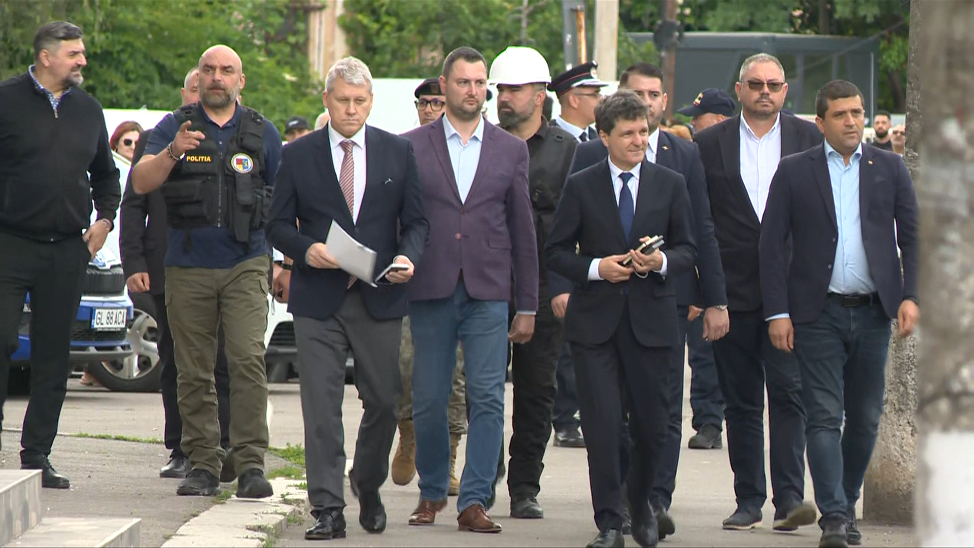 Nicuşor Dan a vizitat victimele dronei ruseşti care a lovit blocul din Galaţi. Ce decizie a luat CNSU pentru familiile afectate