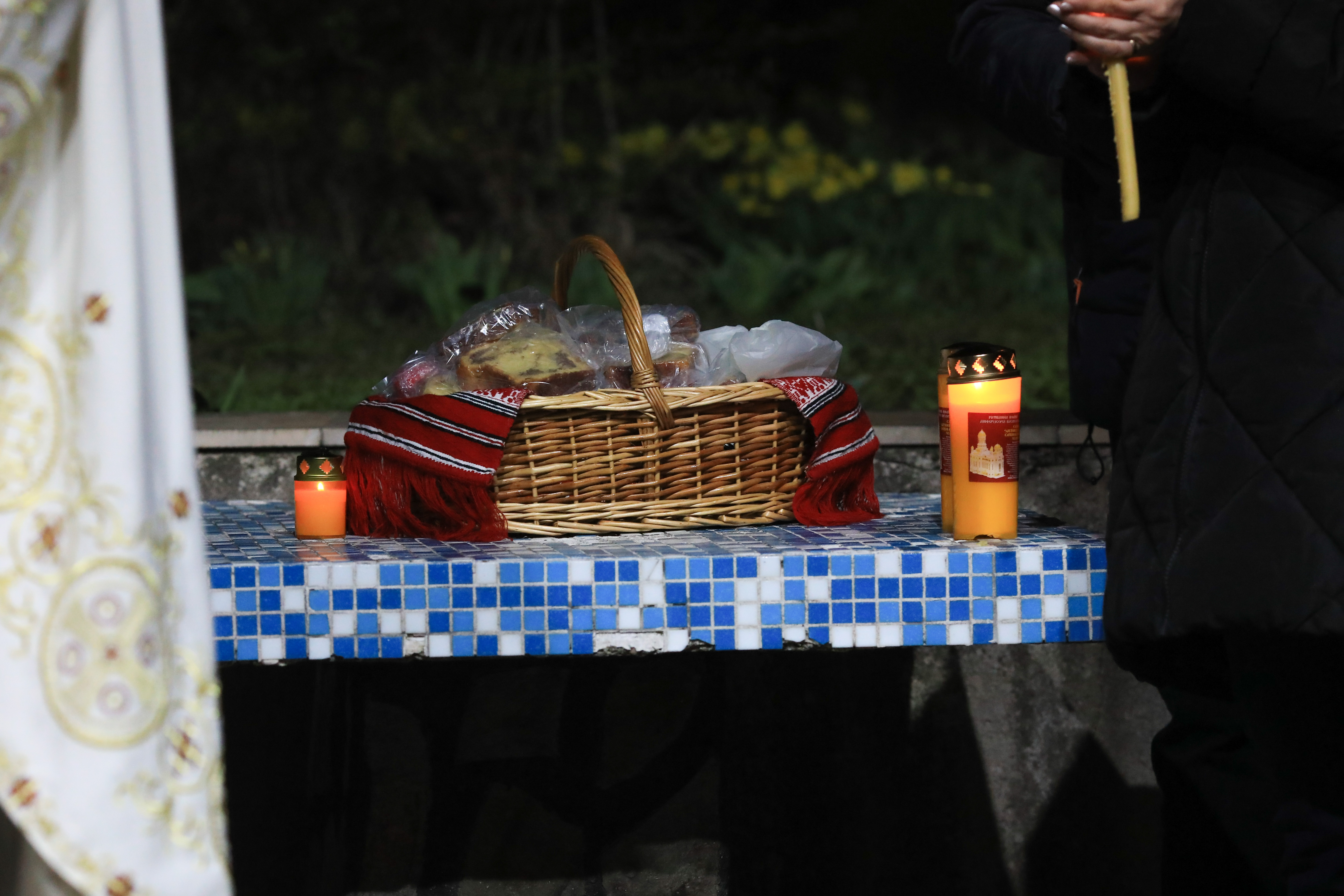 Înălțarea Domnului 2026: Ce alimente trebuie să împartă românii pe 21 mai. Semnificația tradiției, explicată de preot