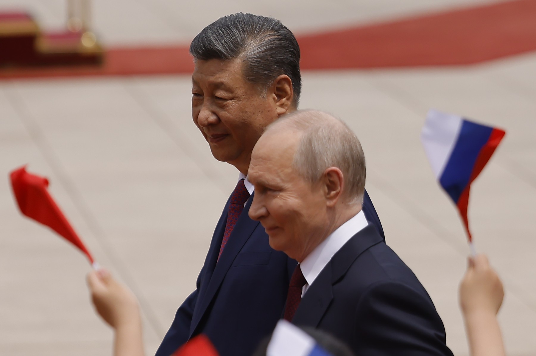 Vladimir Putin spune că relaţiile ruso-chineze sunt la un nivel fără precedent şi îl invită pe Xi Jinping în Rusia