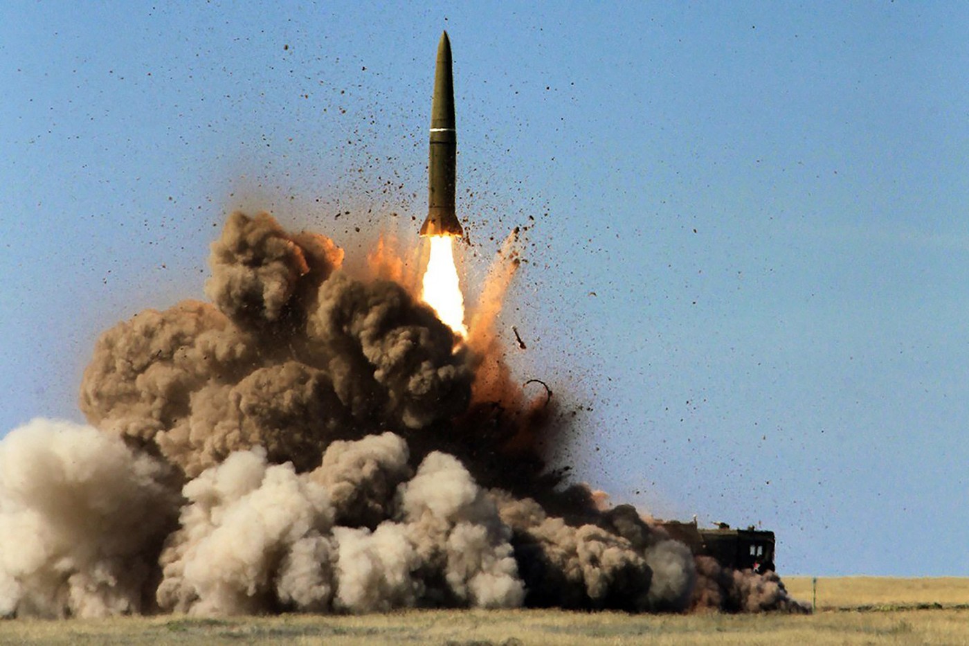 Rusia a trimis muniţii nucleare în Belarus în cadrul unui exerciţiu militar major. Anunţul venit de la Moscova