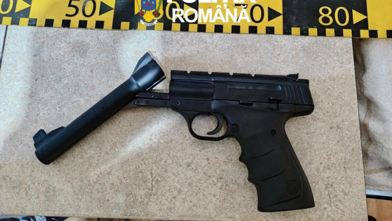 pistol