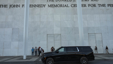 Arts Supporters Celebrate JFKĂ•S 109th Birthday