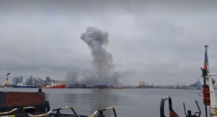 Explozia din Portul Constanța. MApN susține că o altă instituție are „responsabilitatea monitorizării traficului naval în Marea Neagră”