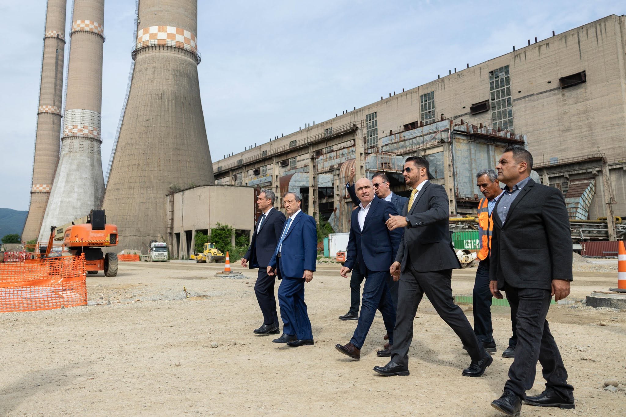 Stadiul de realizare a termocentralei pe gaz de la Mintia a depăşit 80%, anunță Ilie Bolojan