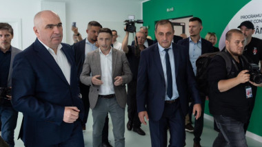 ilie bolojan in vizita la o firma