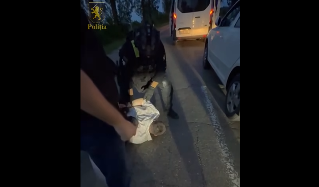 Un bărbat viral pe TikTok care îi cerea lui Putin să invadeze Chișinăul a fost reținut la întoarcerea în Moldova din Germania