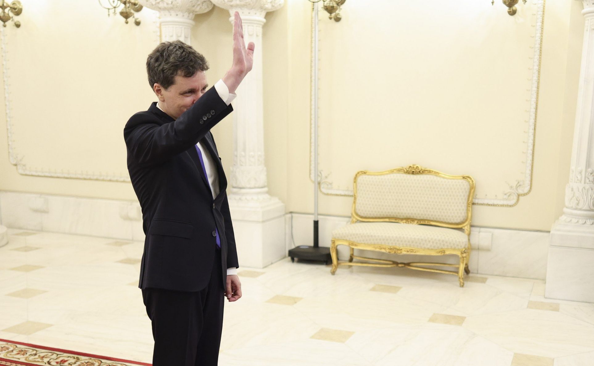 Planul B de guvernare. Ce nume de premier ia în calcul Nicușor Dan dacă Executivul condus de Eugen Tomac nu trece de Parlament