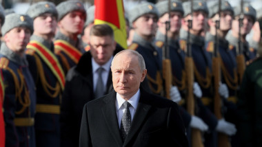 Vladimir Putin la o paradă militară