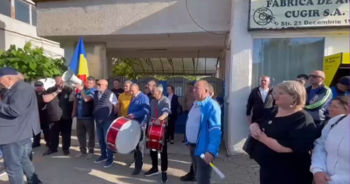Proteste la Fabrica de Arme Cugir pentru salarii mai mari
