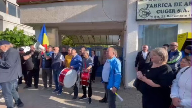 protest fabrica de arme cugir