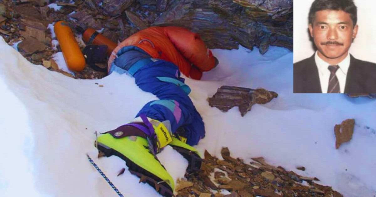 „Green Boots” ar putea ajunge acasă. Plan pentru recuperarea celei mai macabre „borne” de pe Everest: un alpinist mort acum 30 de ani