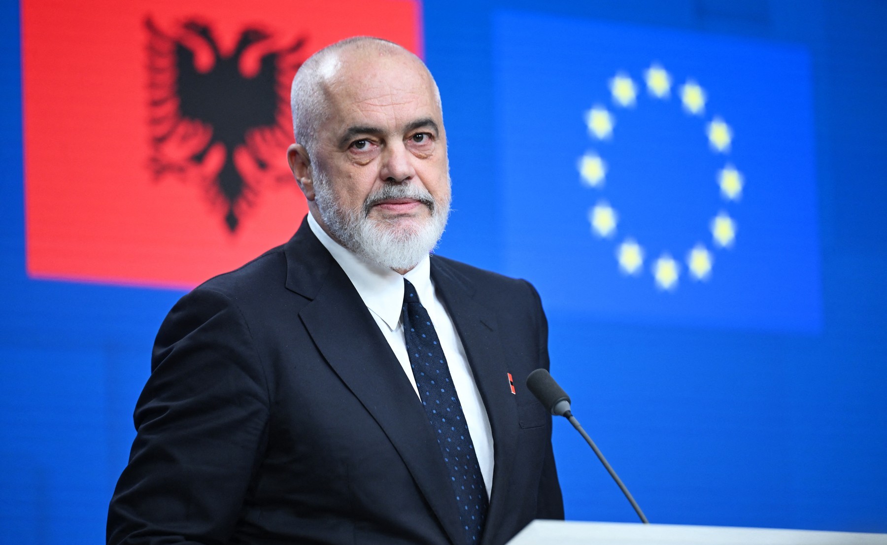 Cum răspunde Albania îngrijorărilor UE privind proiectul de lux al lui Jared Kushner, ginerele lui Donald Trump