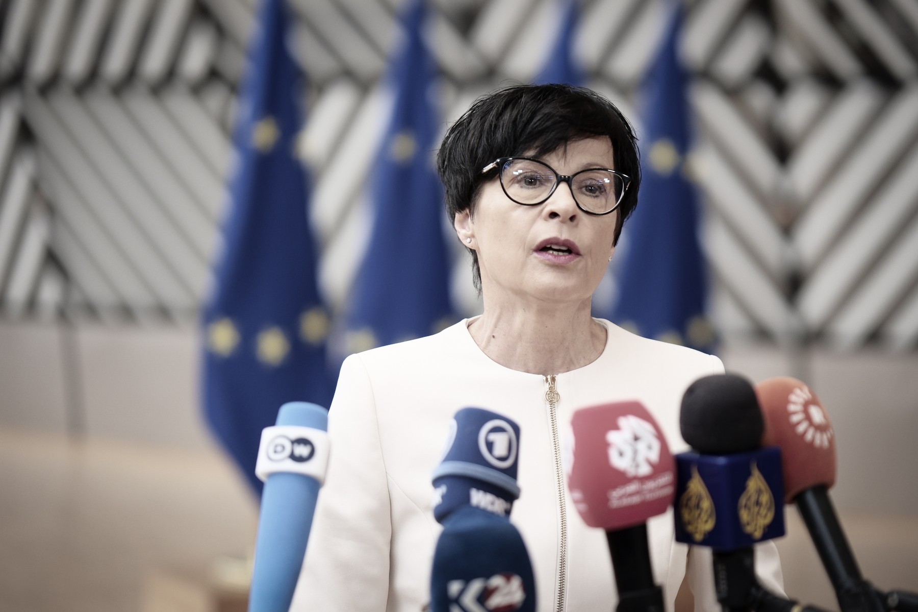 UE pregătește mecanisme care să „lovească dur” noile state membre dacă încalcă regulile după aderare