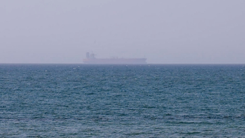 Vessels continue waiting for passage through the Strait of Hormuz
