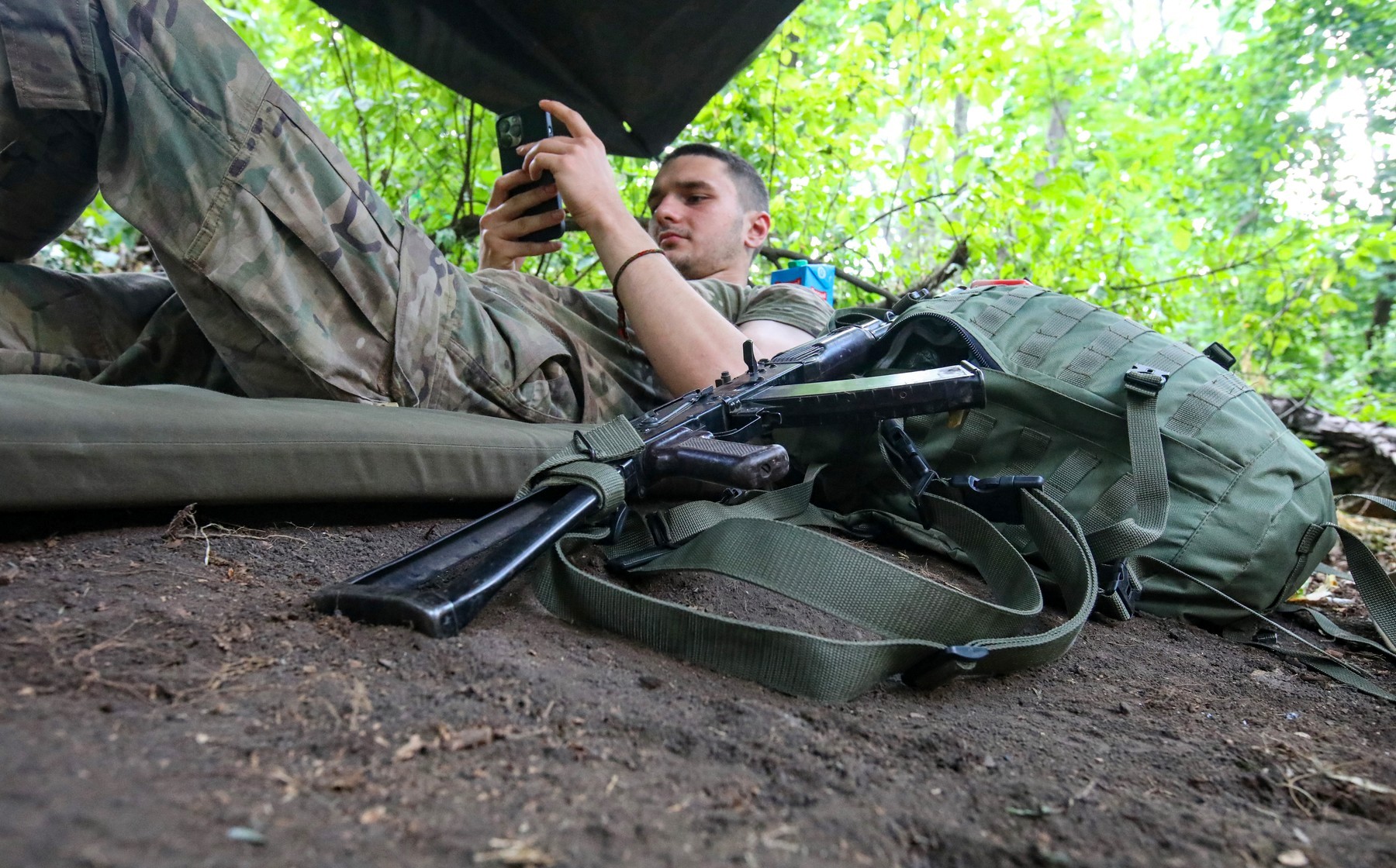 Adolescente folosite ca asasini: Schema prin care Rusia recrutează fete tinere pentru atacuri împotriva militarilor ucraineni