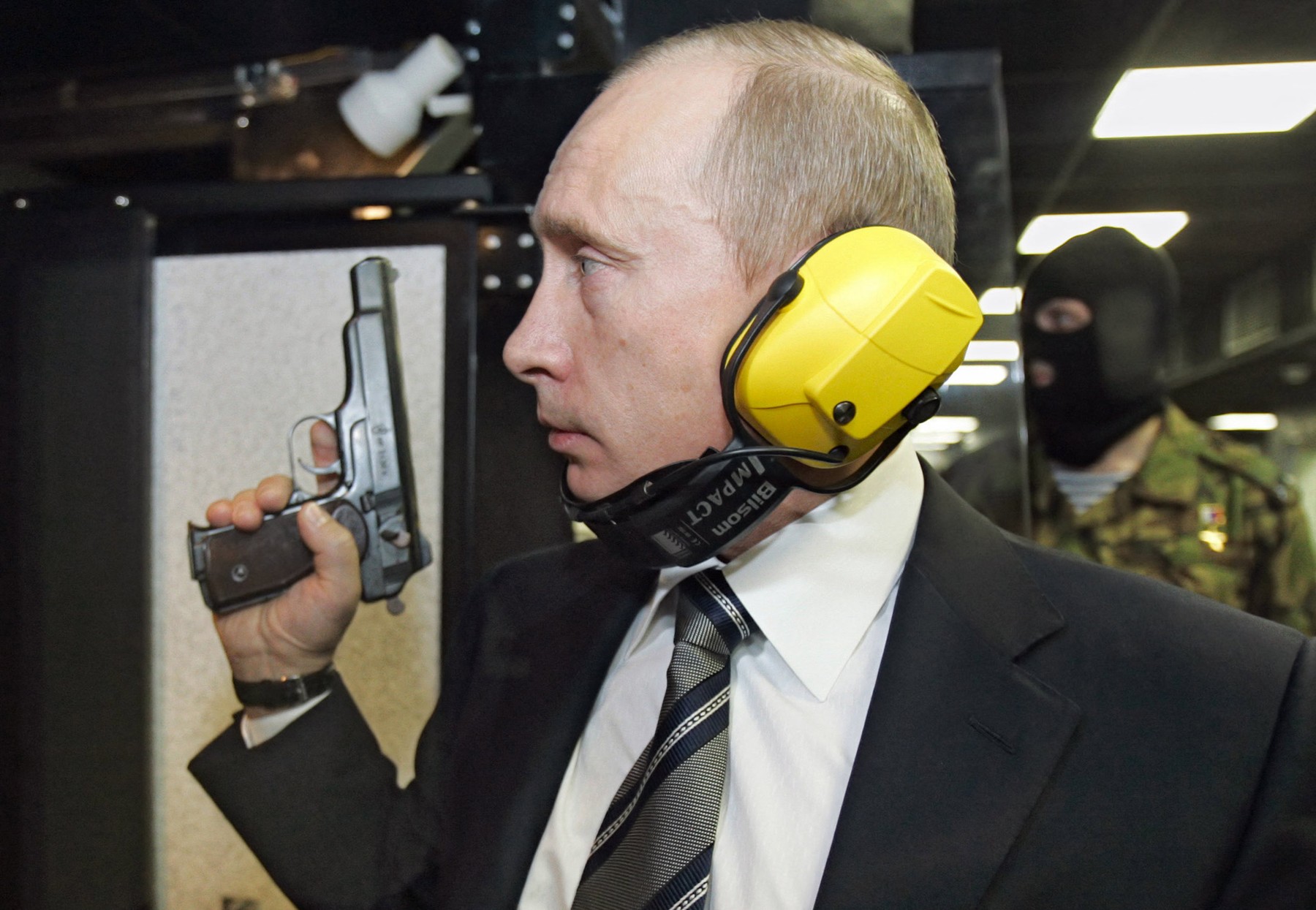 Putin sub presiune. Spionajul cu inteligență artificială forțează Kremlinul să înăsprească măsurile de securitate