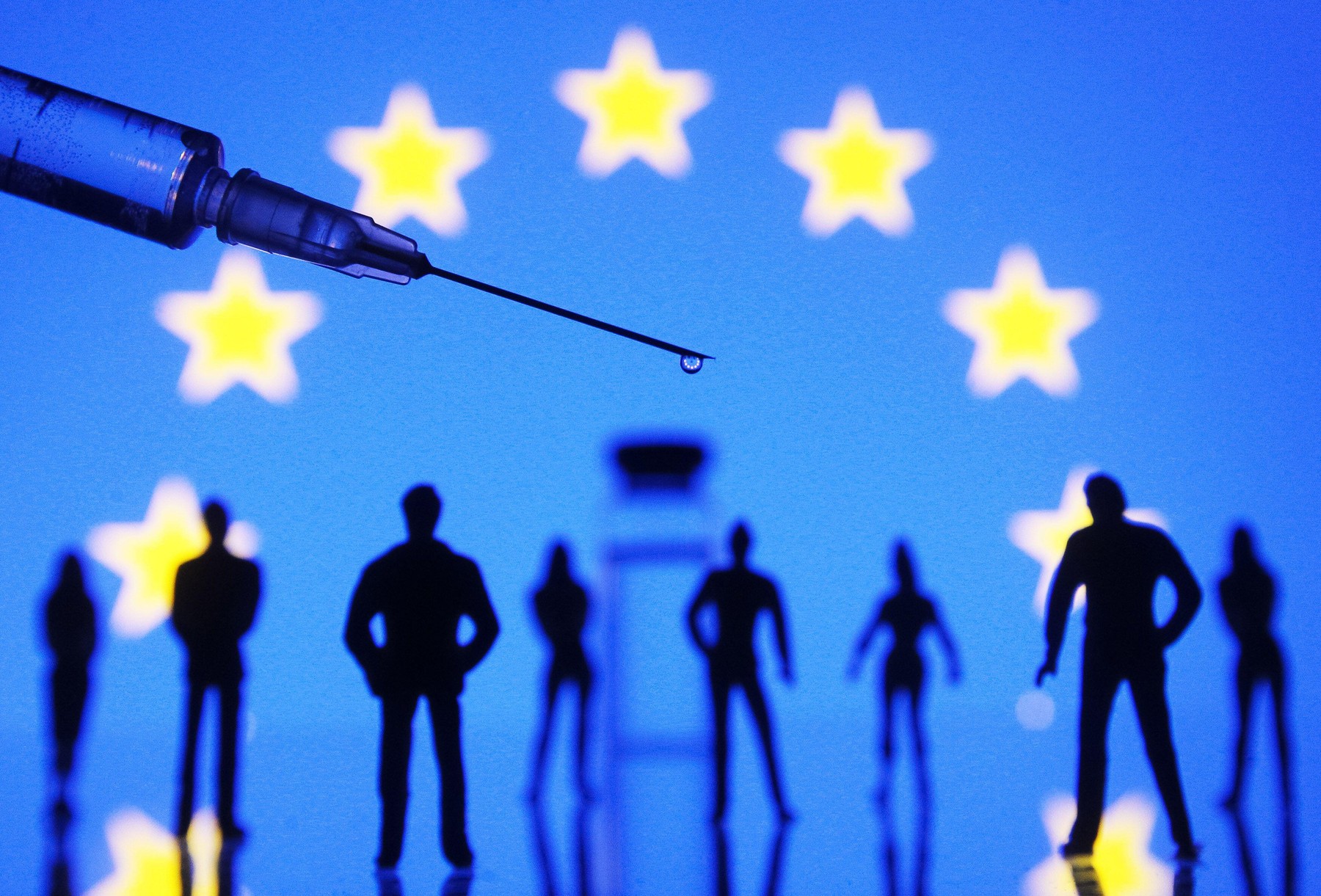Comisia Europeană primește o nouă lovitură în disputa privind transparența contractelor pentru vaccinurile COVID
