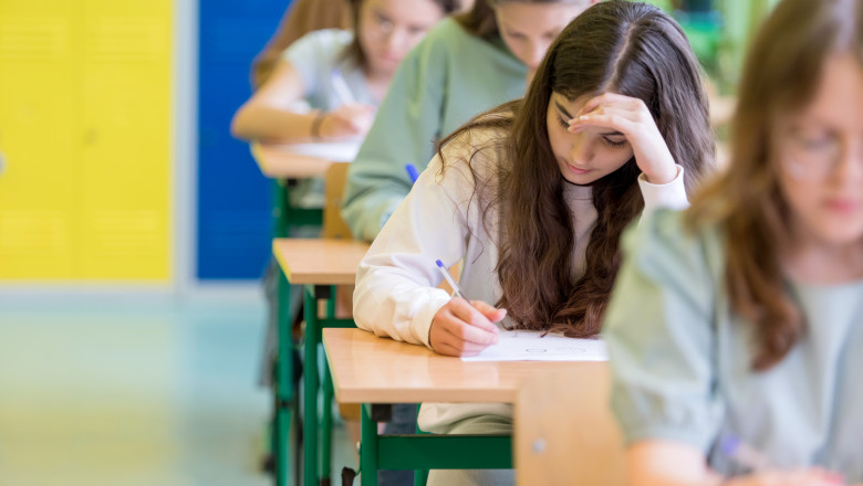 Elevii susțin astăzi proba de competențe digitale. Foto Getty Images