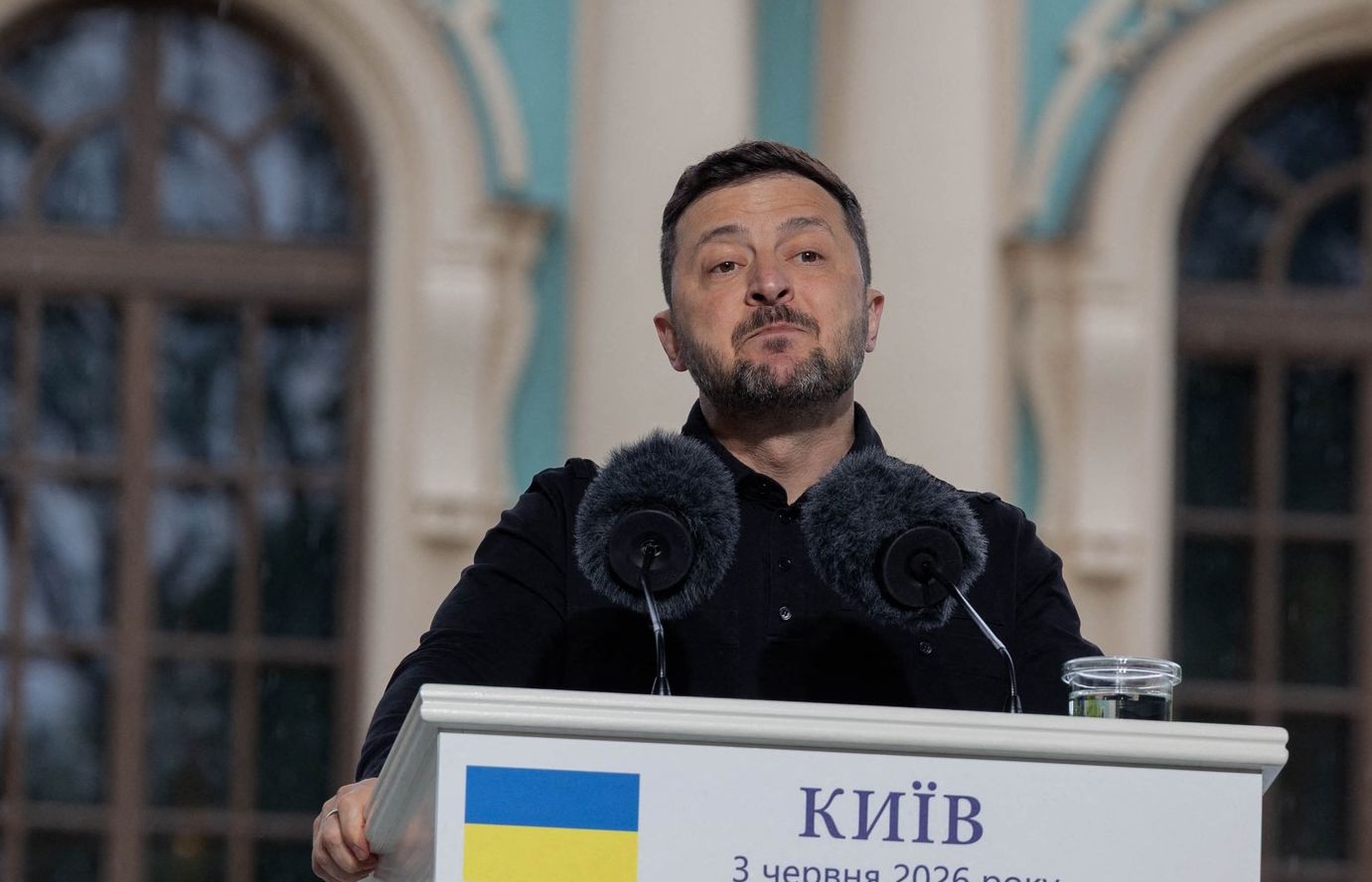 Rusa nu mai este limbă protejată în Ucraina: ce modificări aduce legea semnată de Zelenski și cum îi afectează pe oamenii de rând