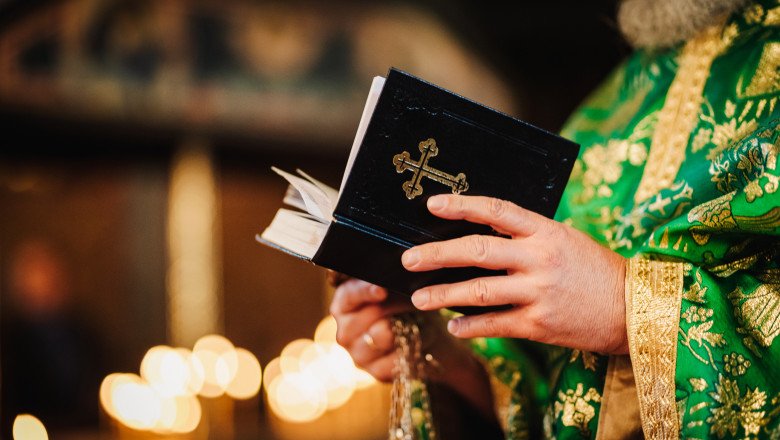 Cui trebuie să îi spui „La mulți ani” de Sfinții Apostoli Petru și Pavel. Foto Getty Images