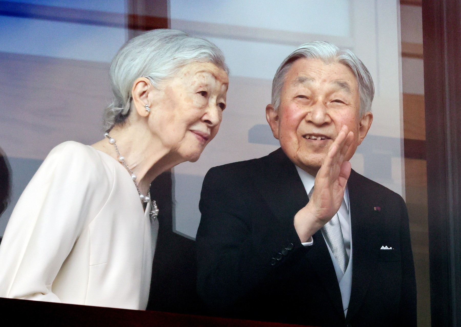 Cum schimbă Akihito, fostul împărat al Japoniei, regulile funerare după 2.000 de ani de tradiție imperială