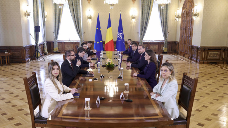 INSTANT_CONSULTARI_usr_90_INQUAM_Photos_Octav_Ganea