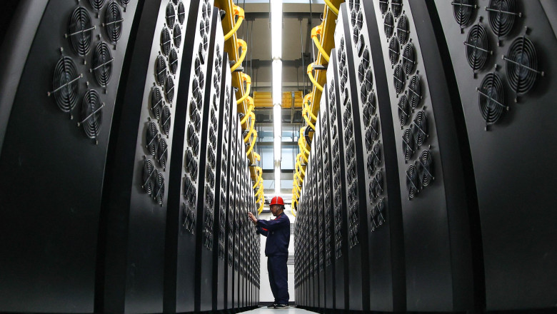 (China Economic Roundtable) Xinhua Headlines: China's historic socio economic achievements over past five years