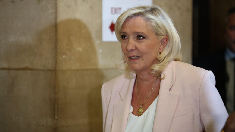 Marine Le Pen arriving at Paris courthouse before the decision on the appeal trial of President of the parliamentary group of the French far-right Rassemblement National (RN) party, Marine Le Pen and officials of French far-right Rassemblement National (R