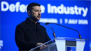 volodimir zelenski - forum industrie aparare