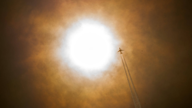 abvion caldura soare jet trail modificare clima avion