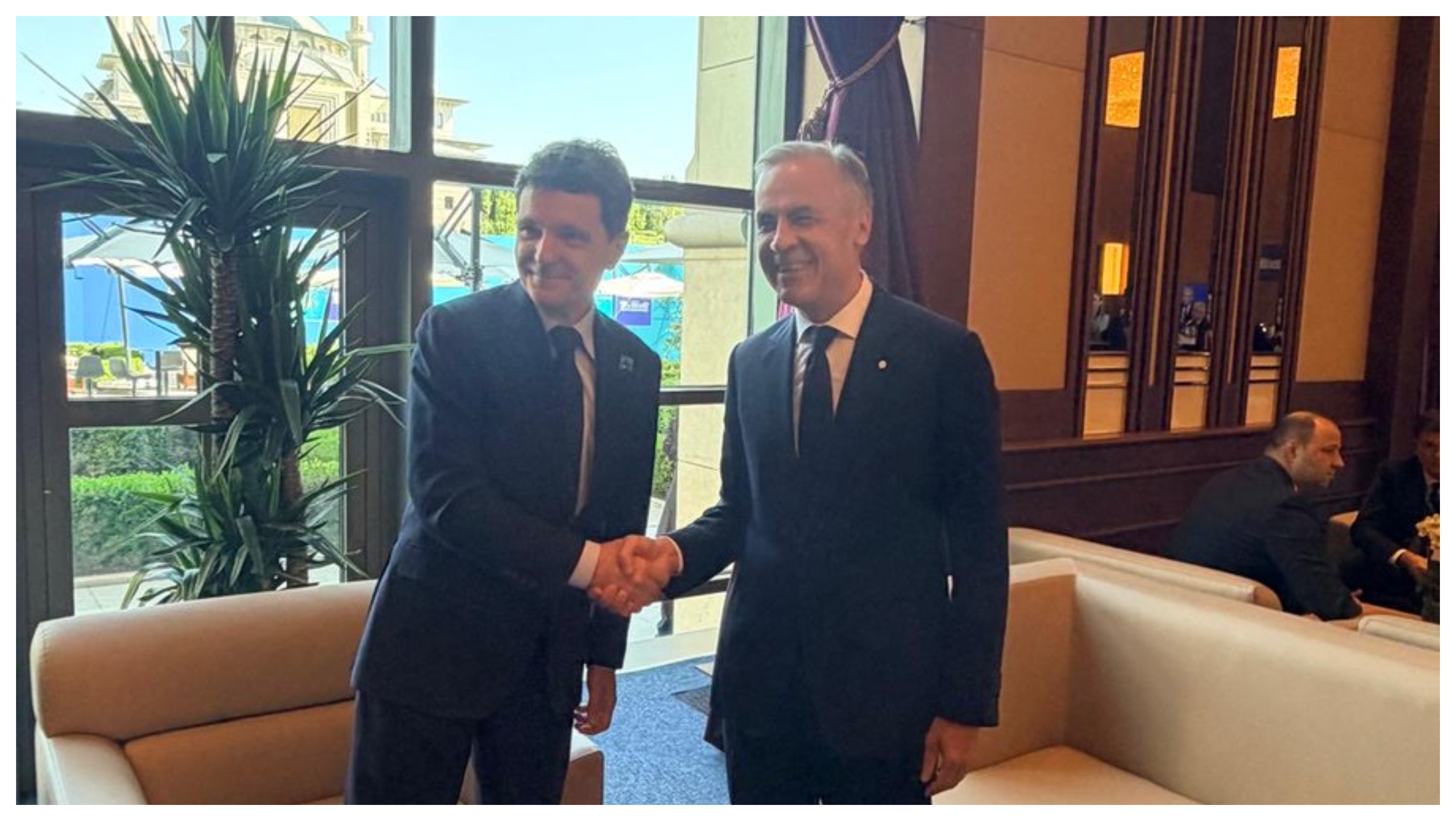 Nicușor Dan, după întâlnirea cu premierul Mark Carney: L-am invitat la București și am acceptat invitația de a vizita Canada