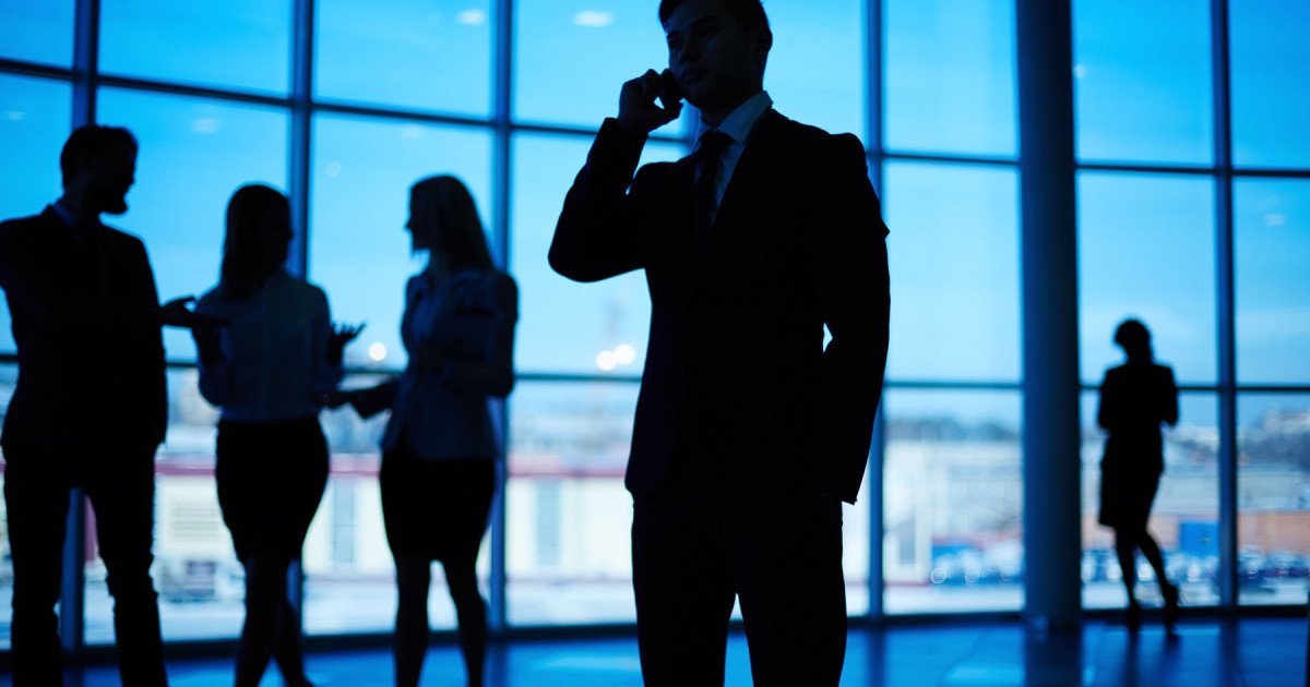 Peste 90% din telefoanele din România permit localizarea 112