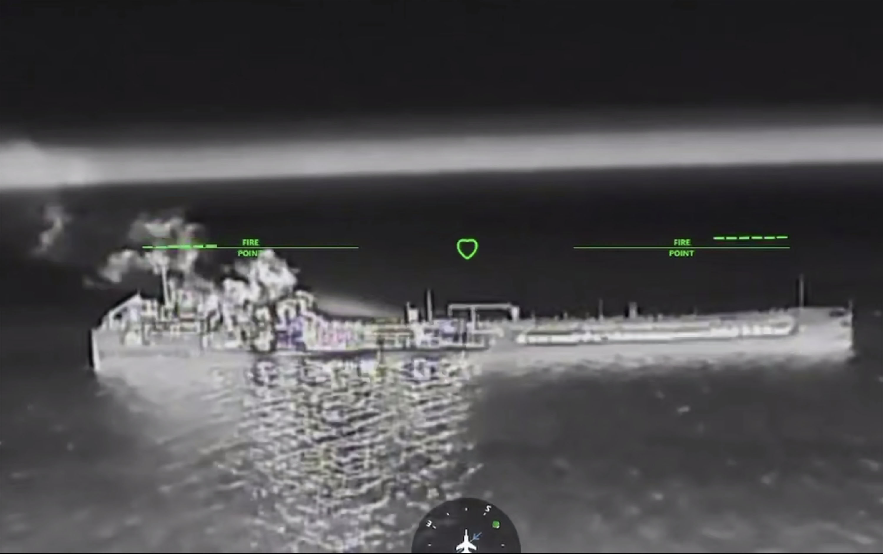 Două petroliere rusești, lovite de drone ucrainene în Marea Azov. Unul dintre ele a luat foc