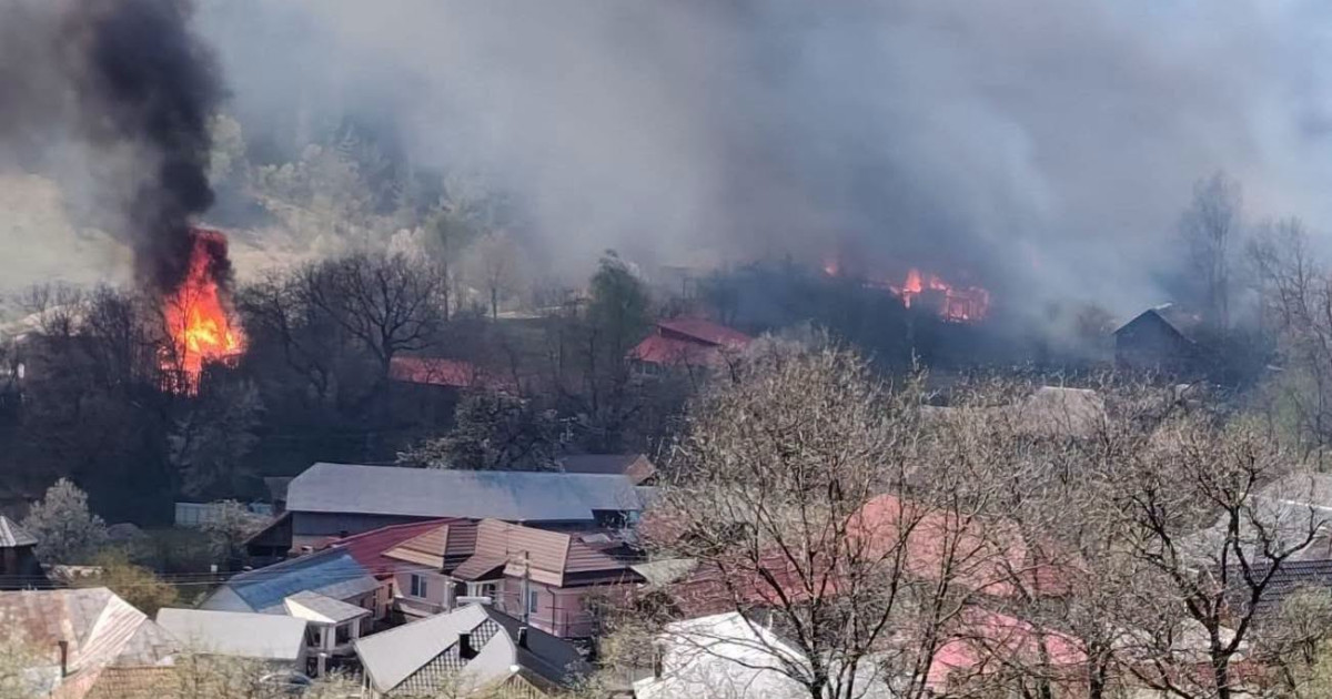 Noi ajutoare de urgență pentru victimele incendiului din Vrancea